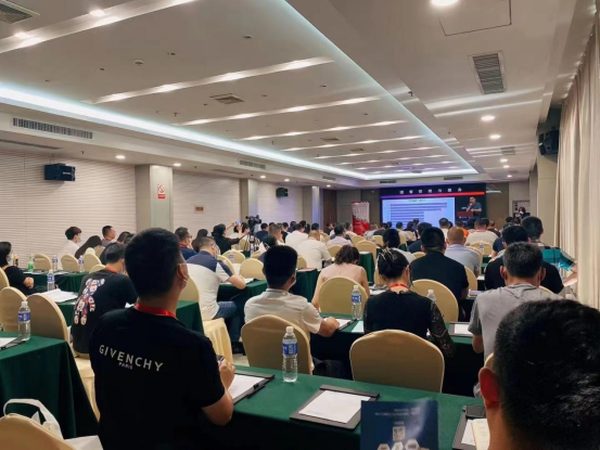 參加第四十屆“中央廚房團餐產(chǎn)業(yè)發(fā)展研討會--中央廚房設(shè)計建設(shè)與運營管理研修班進修活動